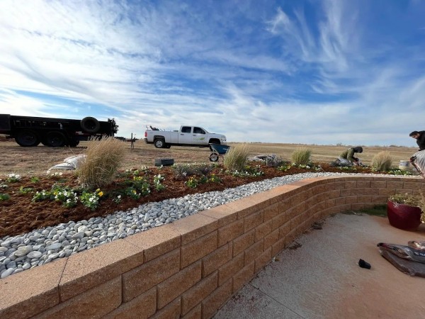 Landscaping in Midwest City, OK (1)